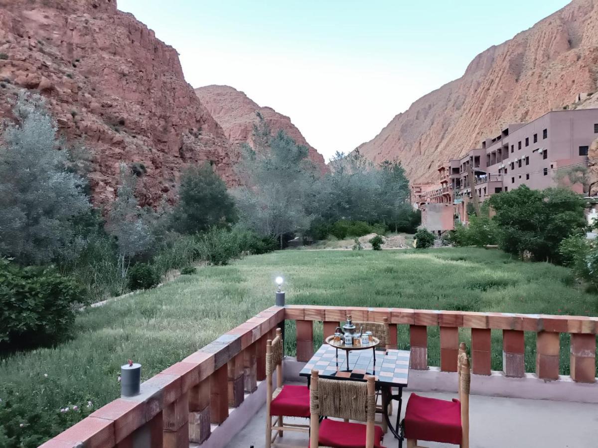 Riad Pizzeria Marhaba Akhendachou n'Ait Ouffi Exteriér fotografie
