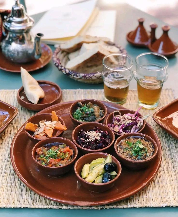 Riad Pizzeria Marhaba Akhendachou n'Ait Ouffi Exteriér fotografie