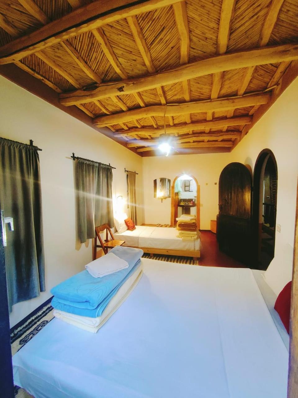 Riad Pizzeria Marhaba Akhendachou n'Ait Ouffi Exteriér fotografie