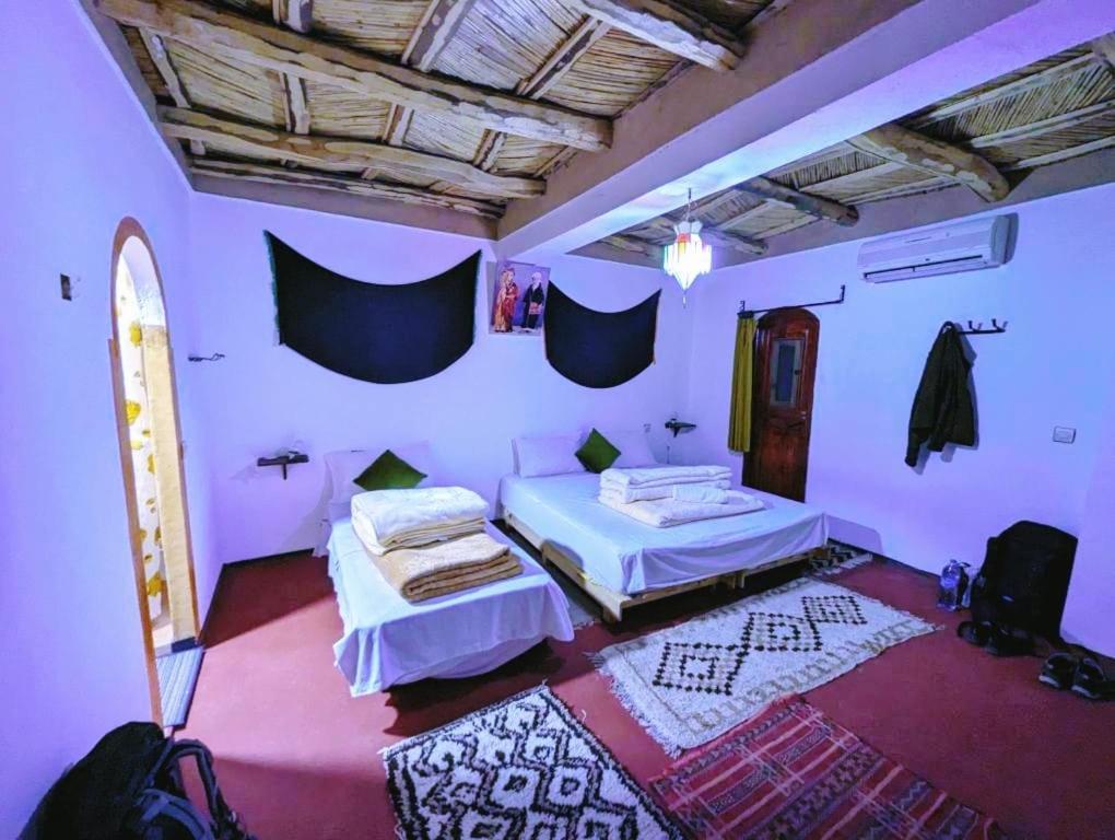 Hotel Riad Pizzeria Marhaba Akhendachou n'Ait Ouffi Exteriér fotografie