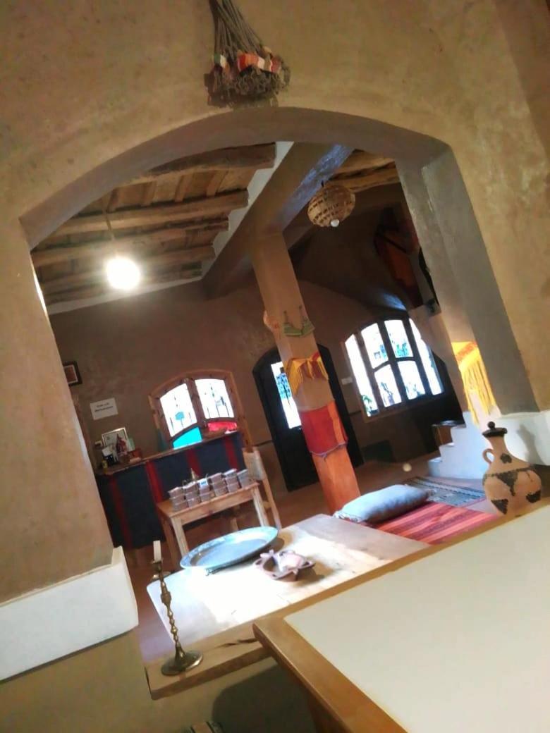 Hotel Riad Pizzeria Marhaba Akhendachou n'Ait Ouffi Exteriér fotografie