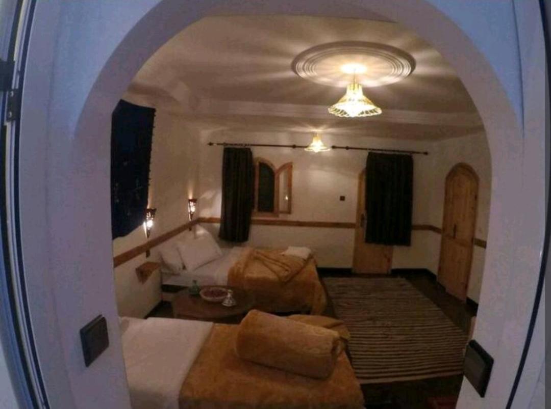 Hotel Riad Pizzeria Marhaba Akhendachou n'Ait Ouffi Exteriér fotografie