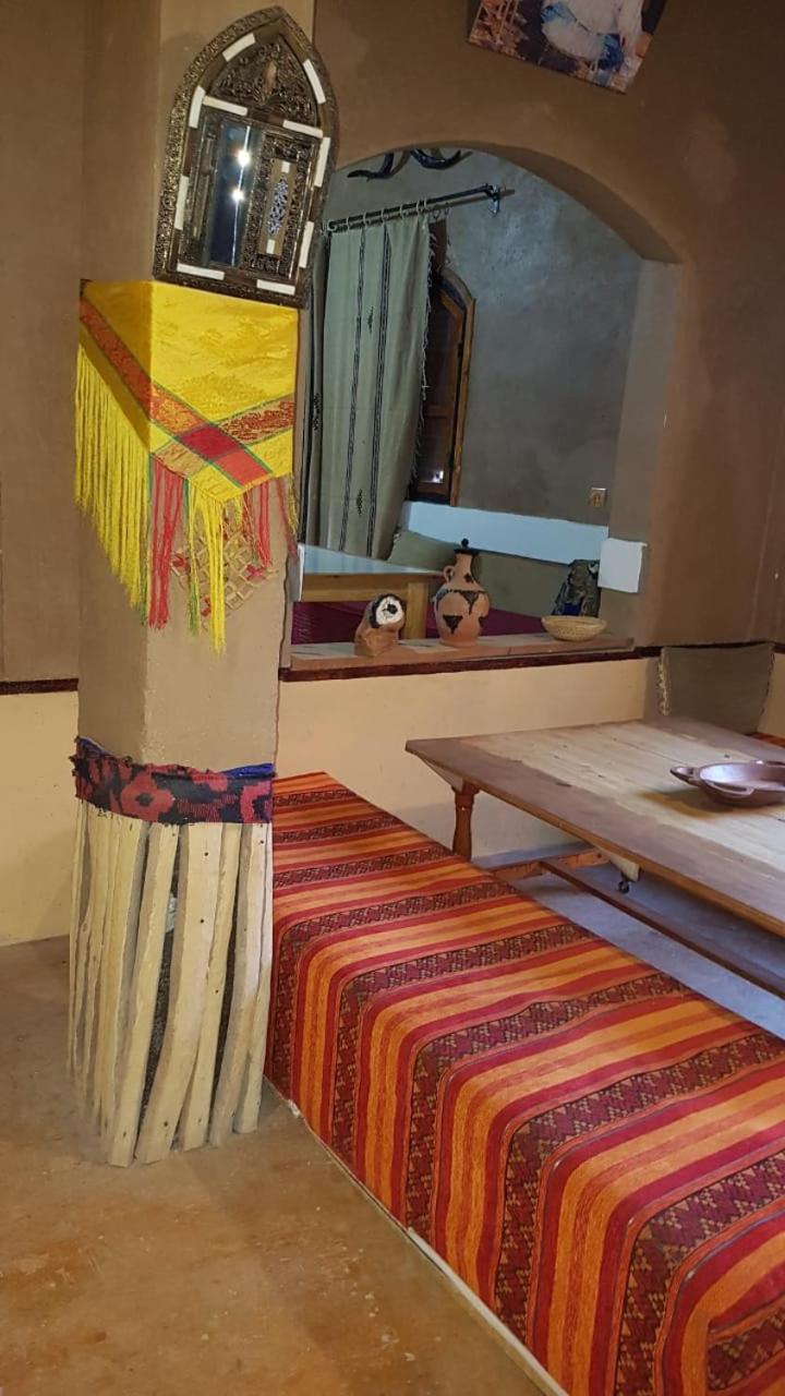 Riad Pizzeria Marhaba Akhendachou n'Ait Ouffi Exteriér fotografie