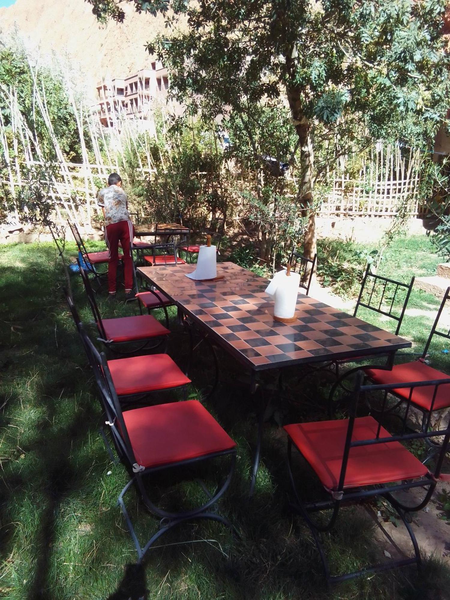 Riad Pizzeria Marhaba Akhendachou n'Ait Ouffi Exteriér fotografie