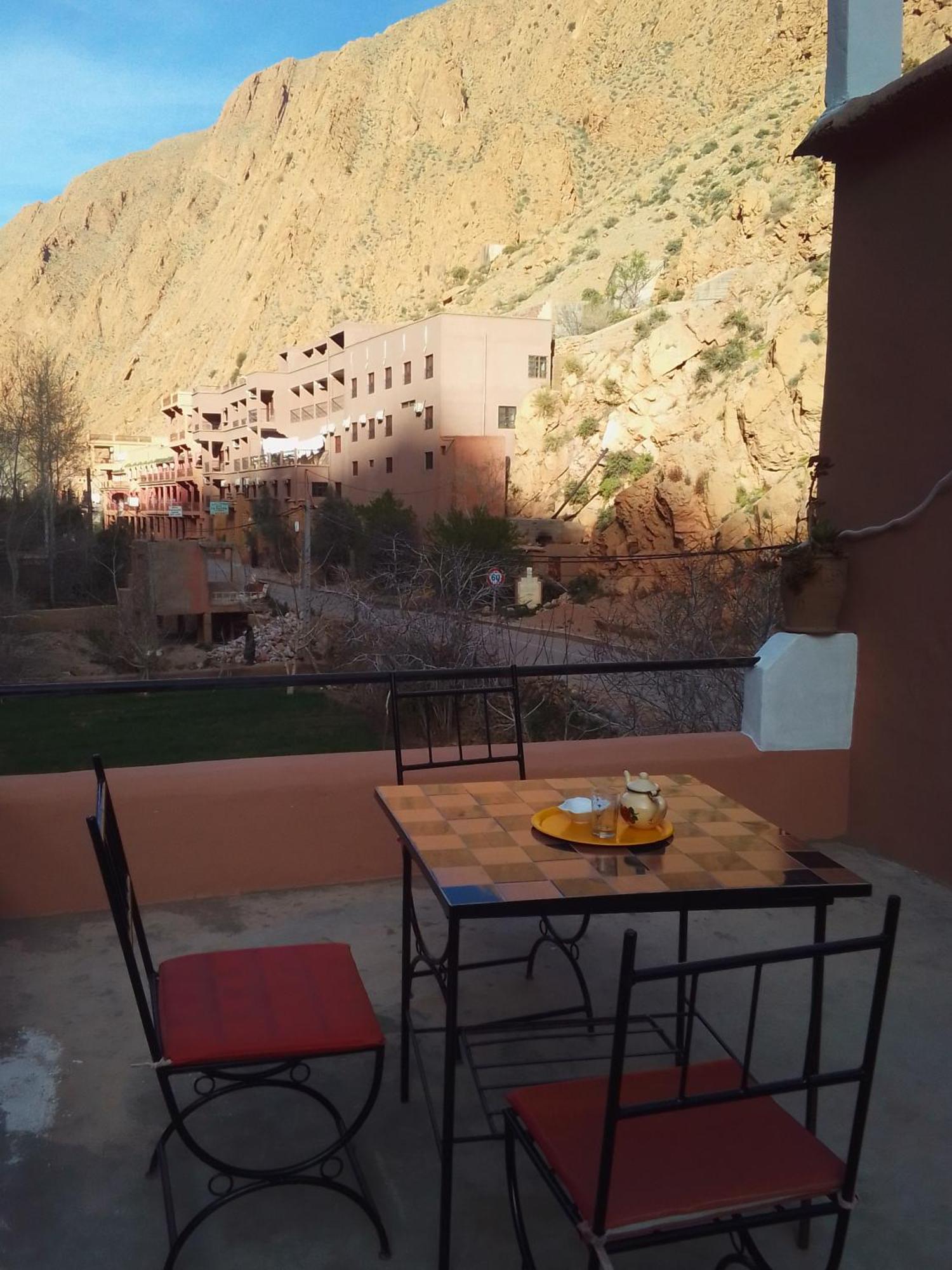 Riad Pizzeria Marhaba Akhendachou n'Ait Ouffi Exteriér fotografie