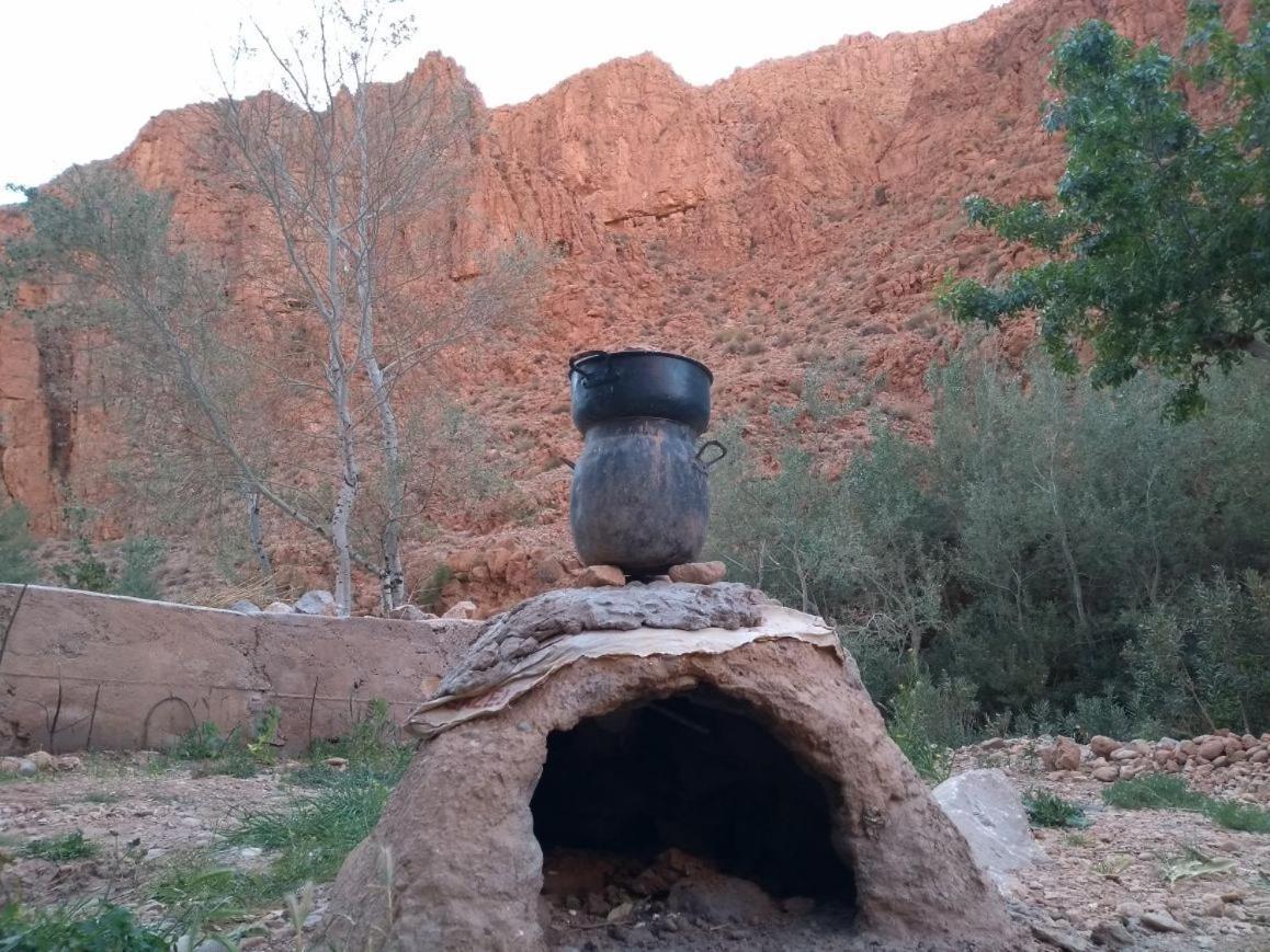 Hotel Riad Pizzeria Marhaba Akhendachou n'Ait Ouffi Exteriér fotografie