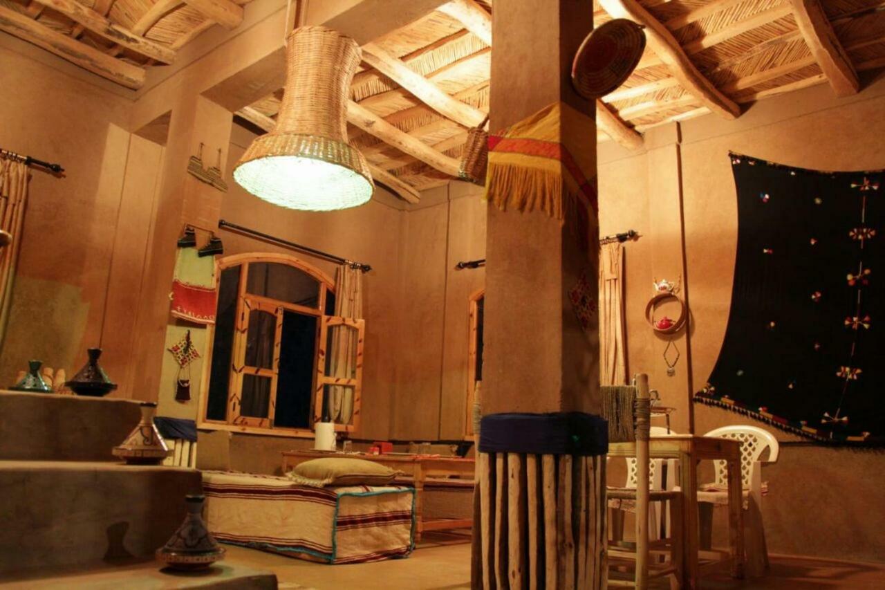 Riad Pizzeria Marhaba Akhendachou n'Ait Ouffi Exteriér fotografie