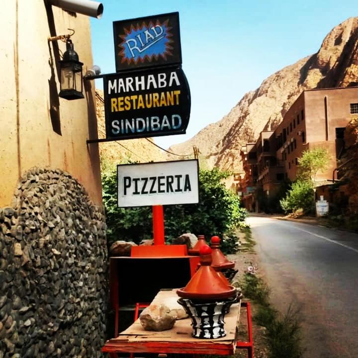 Hotel Riad Pizzeria Marhaba Akhendachou n'Ait Ouffi Exteriér fotografie